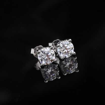 🔥70% OFF Today Only!🔥Classic 4-Prong Moissanite Earrings