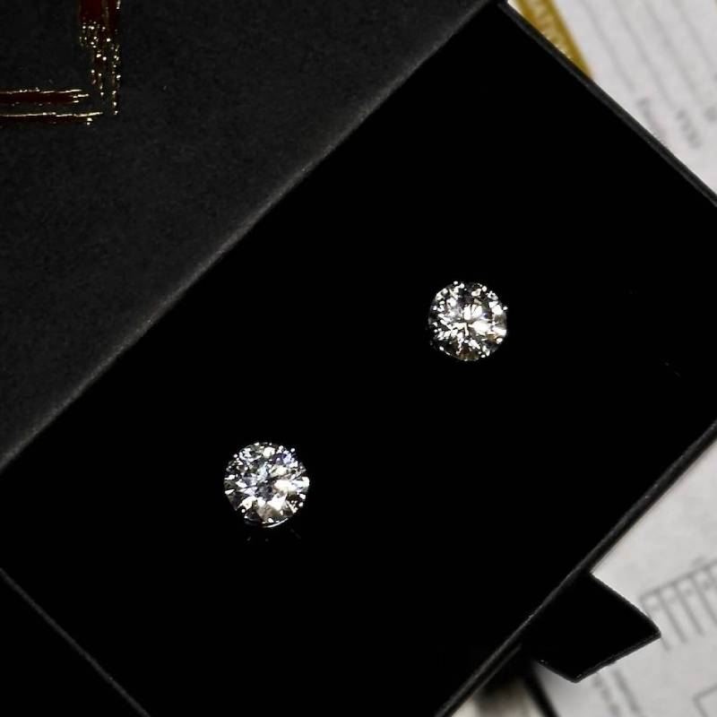 🔥70% OFF Today Only!🔥Classic 4-Prong Moissanite Earrings